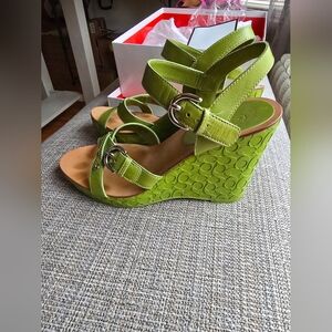 Vintage Coach Elize Calf "Lime"